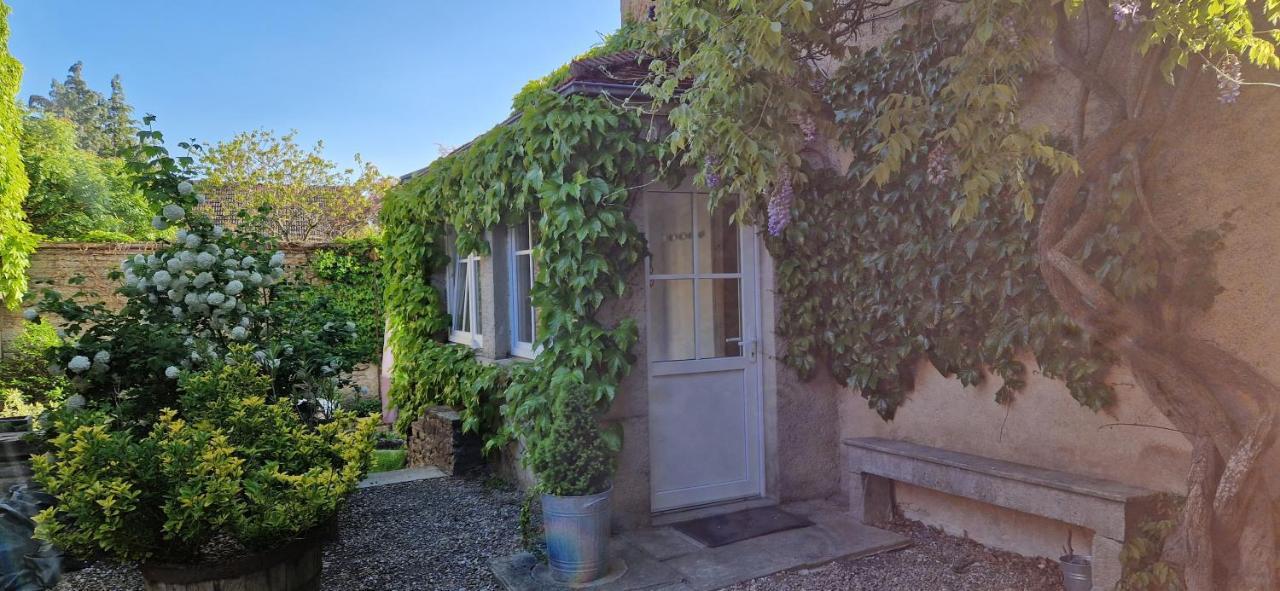 Vila La Tour Du 12 Chamboeuf Exteriér fotografie